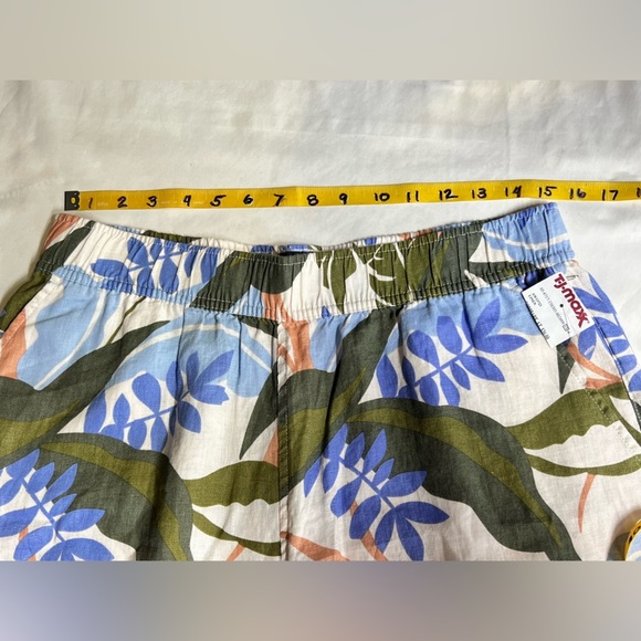 TAHARI 💯 Linen tropical print wide leg crop pants size L. - Picture 10 of 12